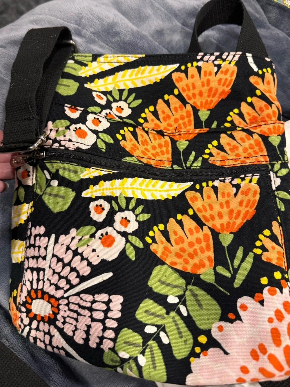Vera Bradley Floral Quilted Crossbody Bag in Black and Orange; EUC